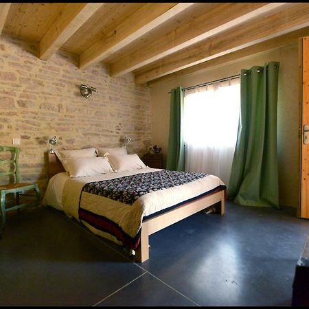 Bed and Breakfast Element Terre Baudrieres Exterior foto