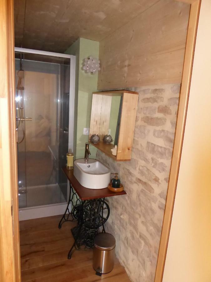 Bed and Breakfast Element Terre Baudrieres Exterior foto